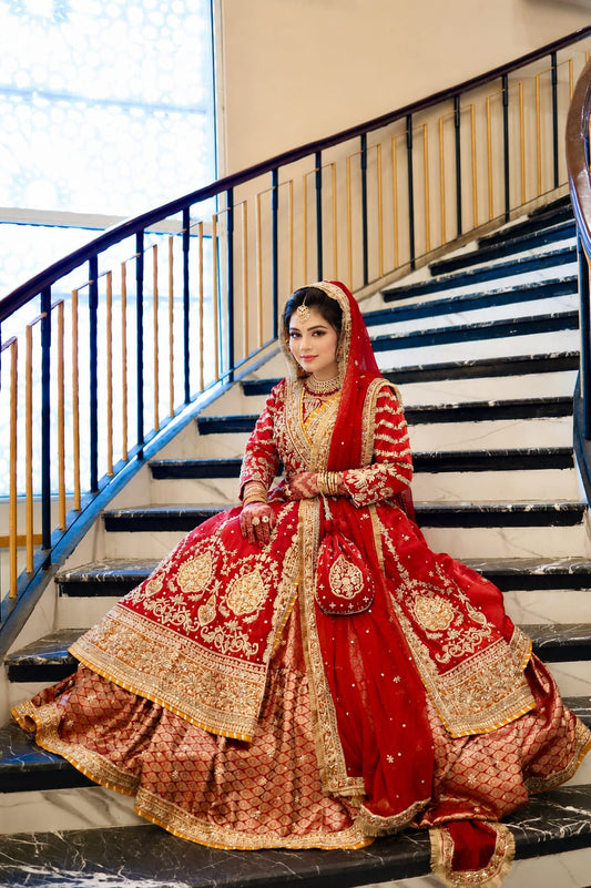 Pakistani Bridal Peplum Lehenga Choli – Red &amp; Gold Heritage Ensemble